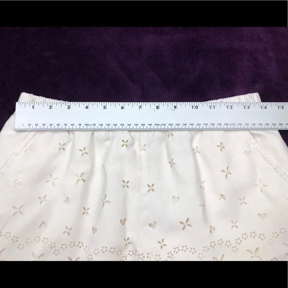 H&M Divided Cream White Laser Cut High Rise Shorts Size 8